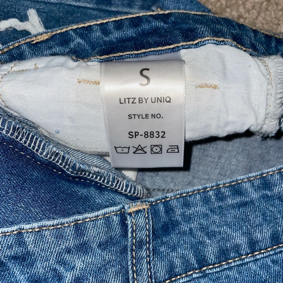 High waisted frayed shorts - Picture 3 of 3